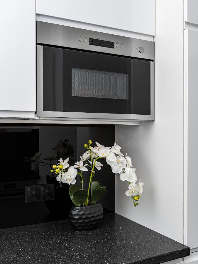 Warsaw Apartments Okrzei 12 Street Екстериор снимка