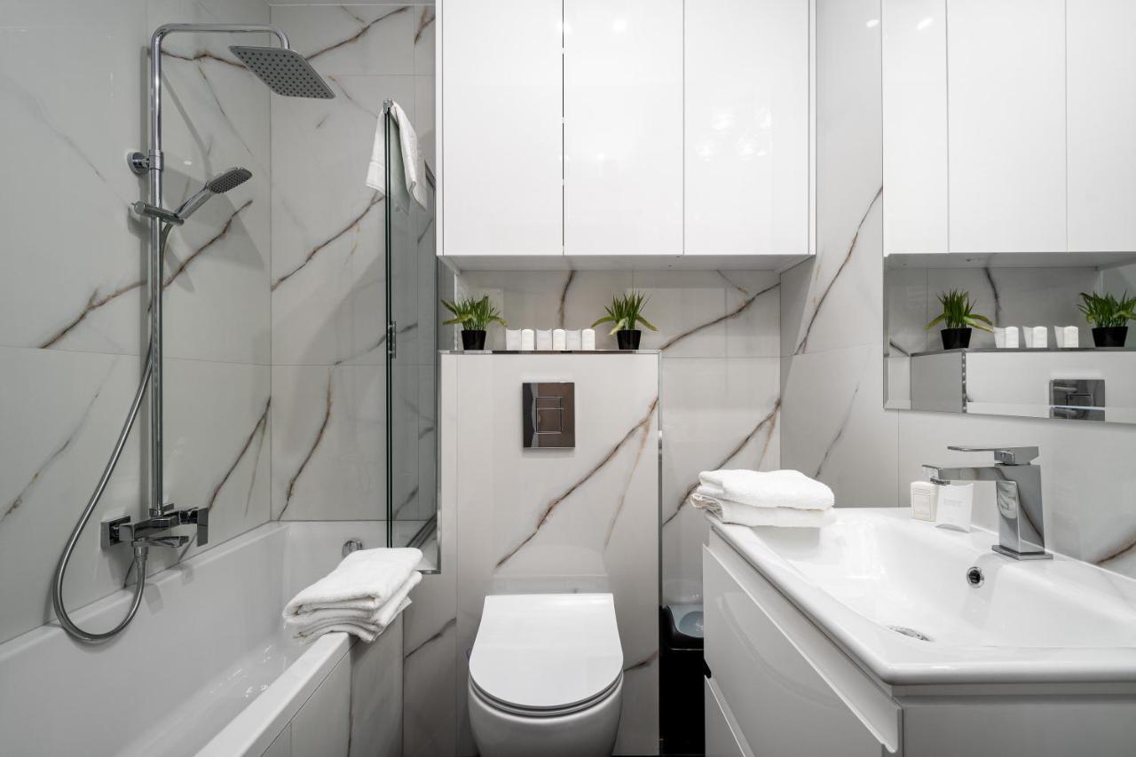 Warsaw Apartments Okrzei 12 Street Екстериор снимка